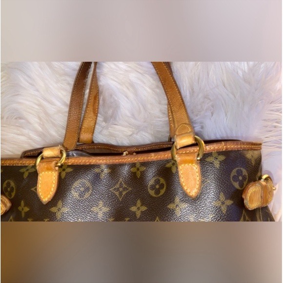 SOLD Louis Vuitton Batignolles Horizontal Monogram Bag, LV (KISS) Wallet - Picture 8 of 16